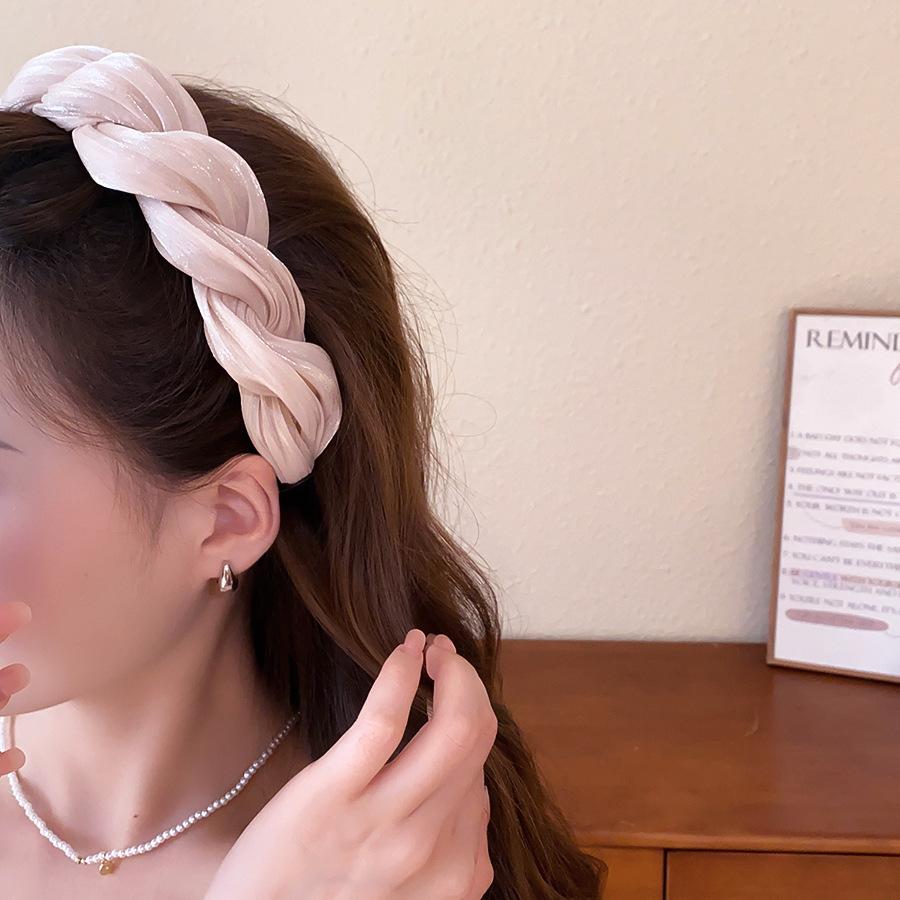 Korean Style Pleated Headband for Women, Wide Headband with Textured Fabric, Soft Stretch Hair Band, Stylish Hair Accessories for Washing Face, Skincare, Makeup, Everyday Wear