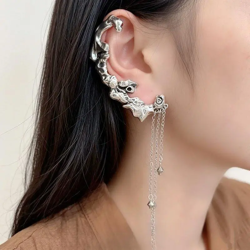 Futuristic Liquid Metal Full Ear Cuff Gothic Molten Silver Elf Ear Wrap Clip-on Earring with Dangling Tassel Chains No Piercing Punk Y2K Jewelry for Women