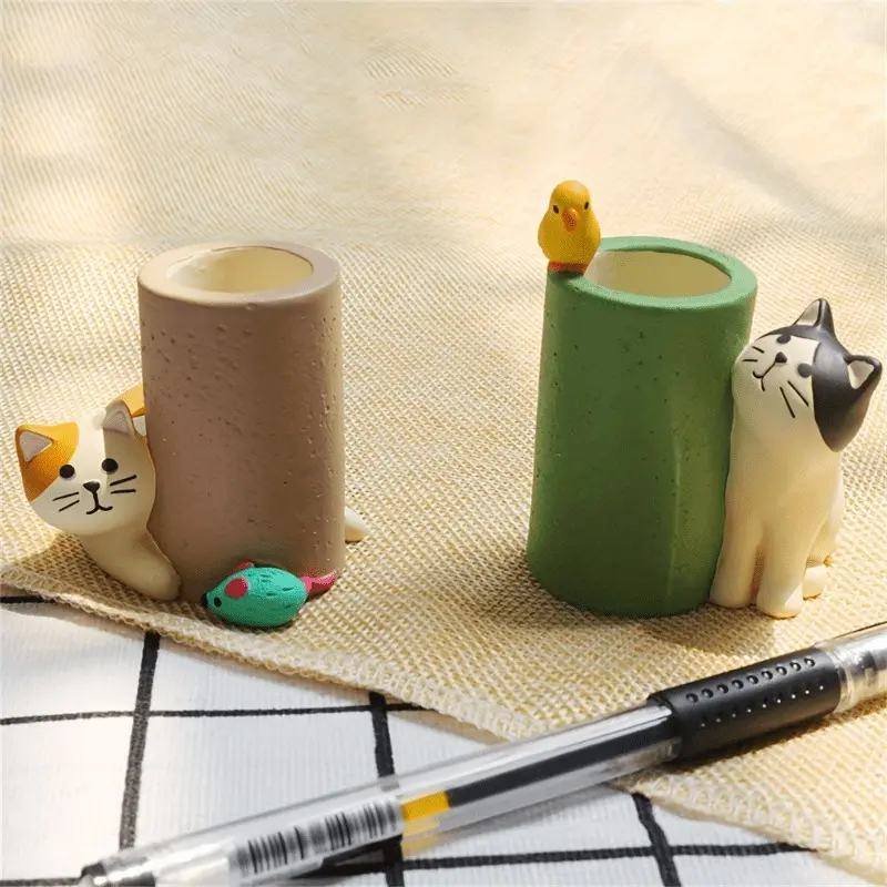 Cute cat pen holder, mini pen holder, creative decoration for study, home decor, office desk decoration, office