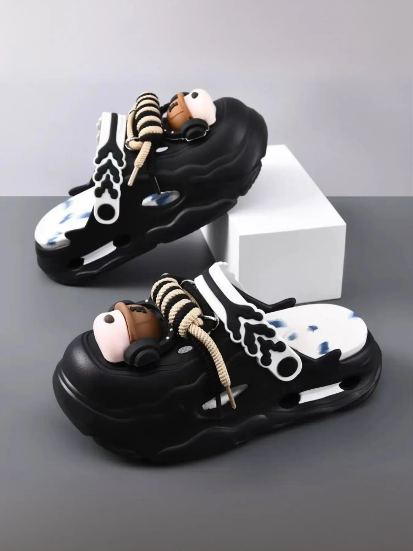 Men's Thick Sole Anti-Slip Hole Shoes, Trendy Cartoon Shoe Flowers, Indoor Outdoor Wear, Home Footwear, Comfortable and Stylish Footwear, Eva Slippers, Non Slip Slippers, Lightweight Slipper, Casual Soft Slippers, House Slippers