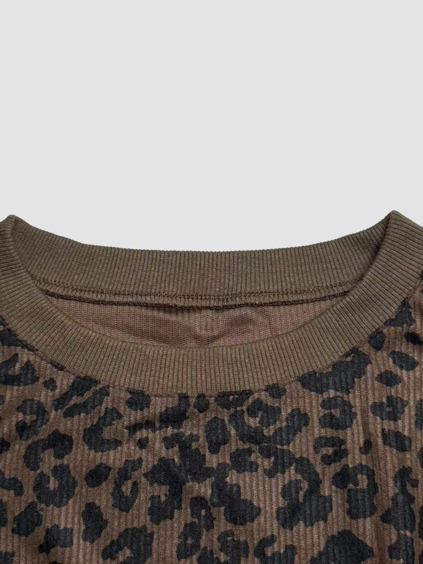 Women's Leopard Print Long Sleeve Round Neck T-Shirt Top, Loose Fit Casual Wear, Sexy Style for Spring & Fall Seasons