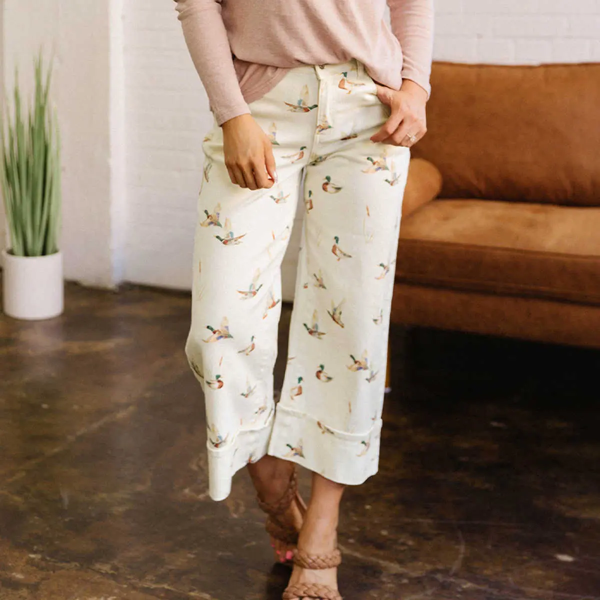 Women’s Cotton Blend Mallard Duck Pattern Relaxed Shift Pants - Elastic Waist, Functional Pockets, Cuffed Hem, Soft Breathable Bottoms for Summer, Travel