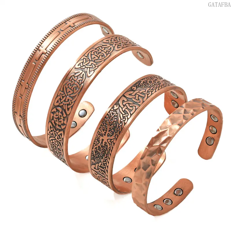 Men’s Vintage Hammered Texture Magnetic Cuff Bracelet, Retro Metal Wrist Jewelry with Secure Magnetic Clasp, Minimalist Accessory for Daily Outfits and Holiday Gifts