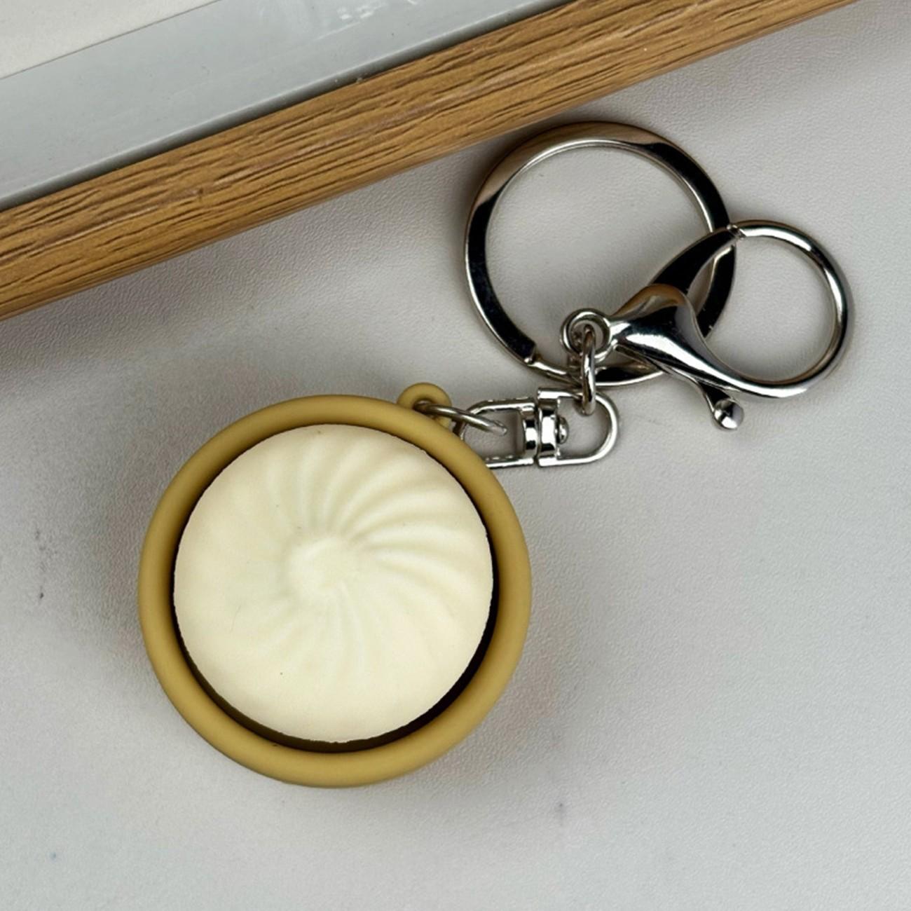 2-piece set - Simulated mini steamed bun steamer with release buttons and keychain. Stress-relieving keychain for student backpacks. Creative-shaped bag hanger decoration gift. Cute steamed bun keychain as an outlet for stress.