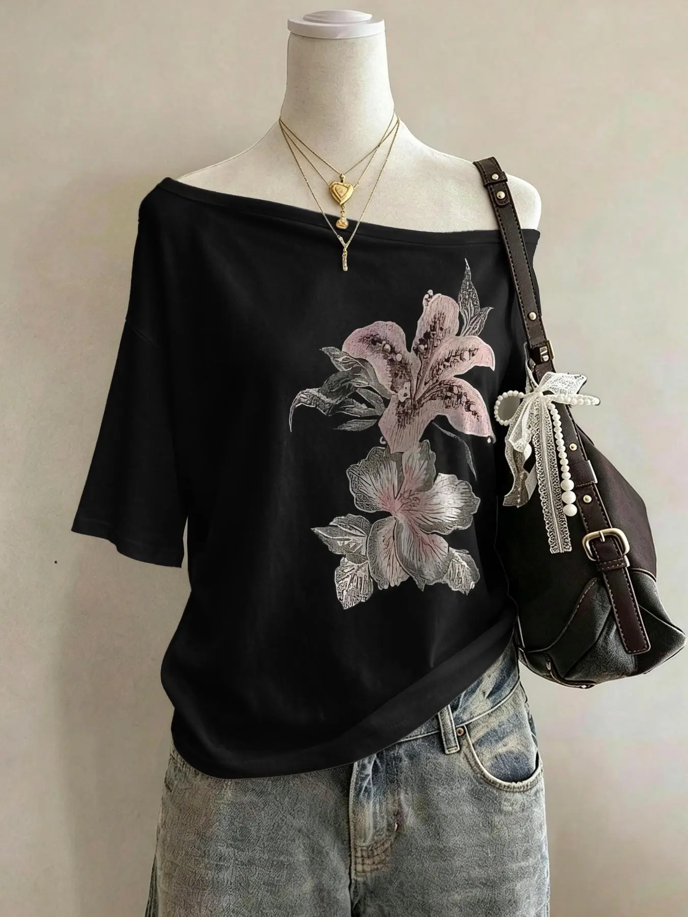 Women's Floral Print Off-Shoulder Oversized Short-Sleeve Tee, Cool Touch Lightweight Anti-Fade Soft Material, Versatile Casual Summer Top