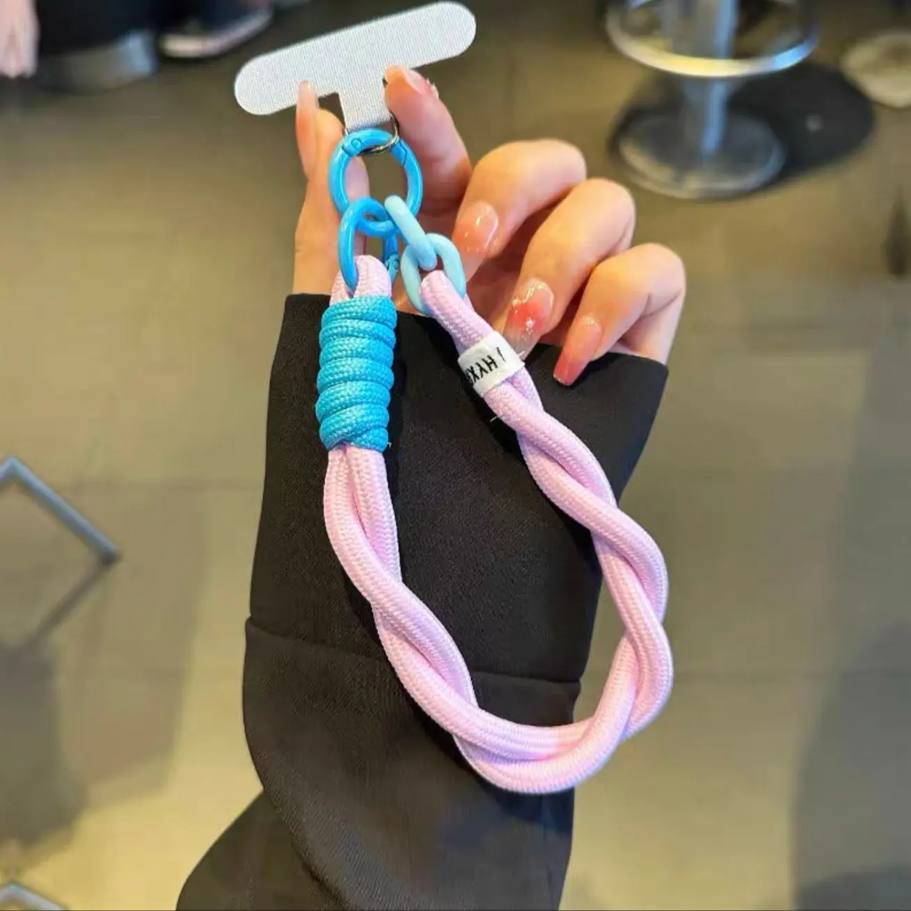 New Fashion Women's Creative Handmade Braided Phone Strap, Short Wrist Band, Durable Cute Fresh Look, Mobile Accessory
