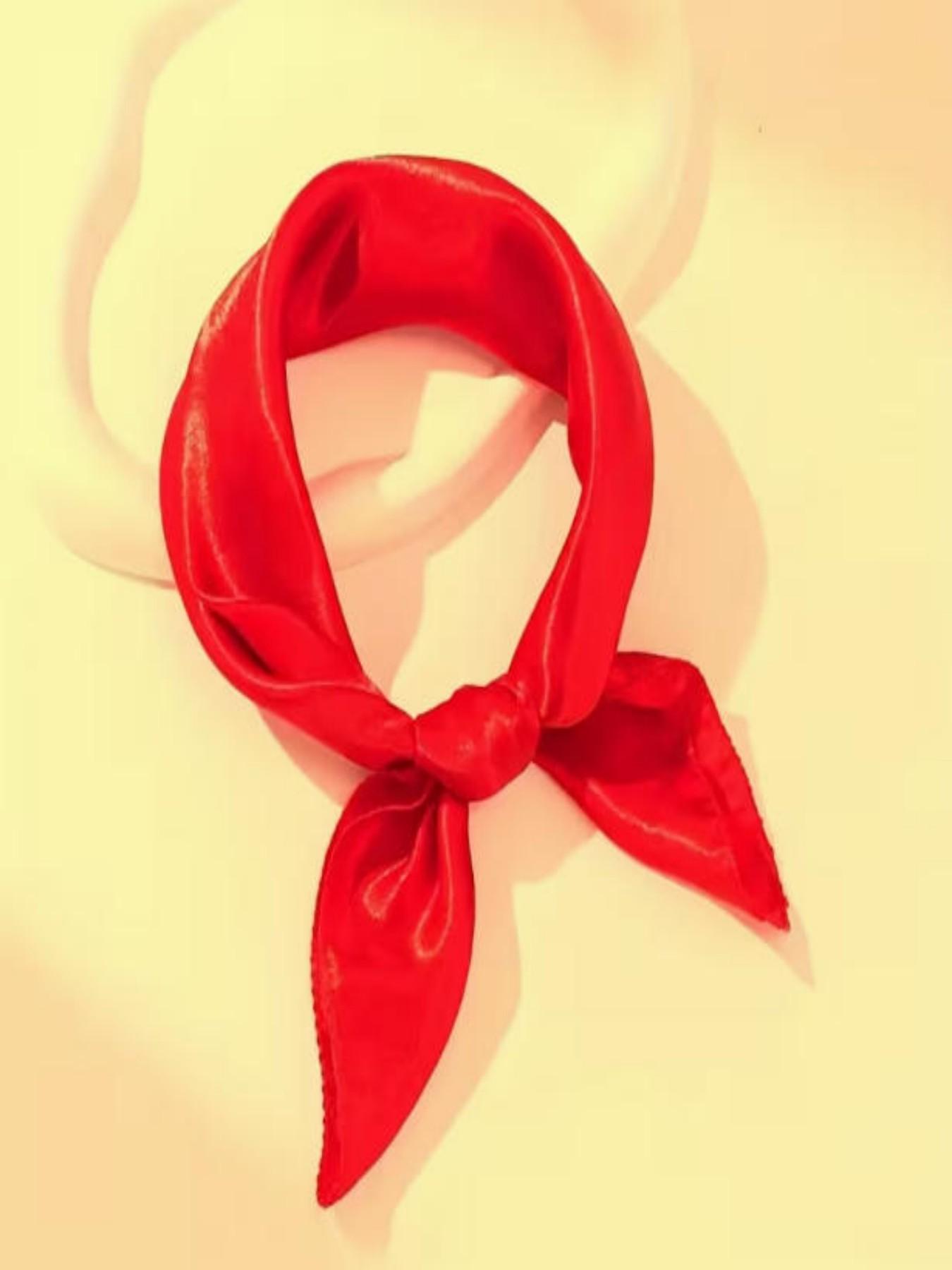 1pc Solid Color Silk Scarf for Women, Versatile Hairband, Necktie, Dance Performance, Spring Summer Fashion Accessory, Random Color