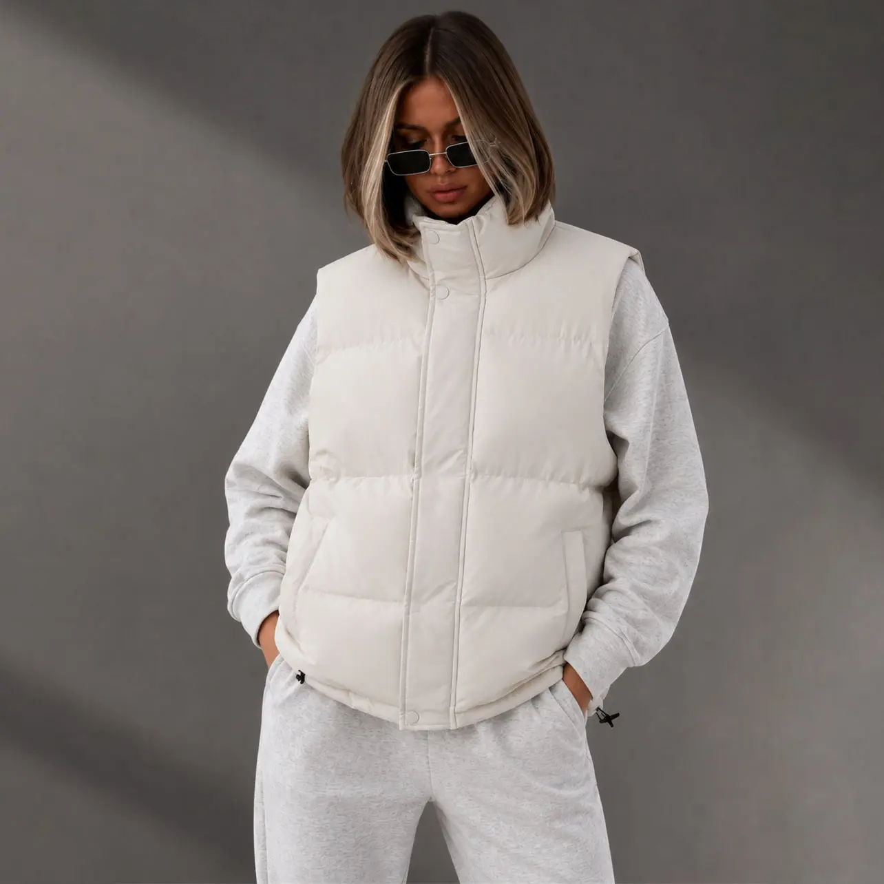 Women’s Puffer Vest Stand Collar Sleeveless Jacket, Lightweight Warm Padded Gilet with Pockets, Casual Winter Outdoor Layering Vest