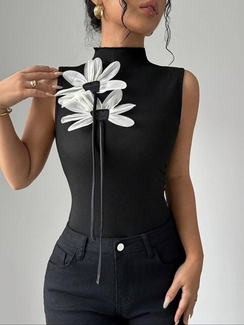 Women's Daisy Embroidery Mock Neck Tank Top, Floral Embroidery Cami, Elegant Sleeveless Top for Summer, Ladies Clothes for Daily Wear