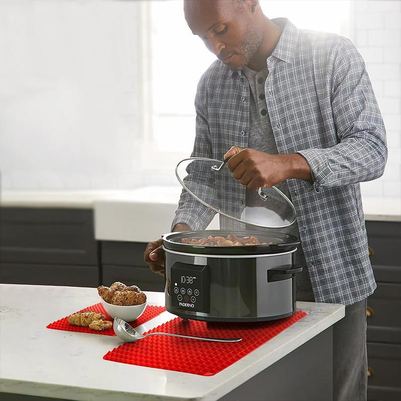 2 Pieces Silicone Baking Mat Red Pyramid Non Stick Bacon Microwave Tray Pastry Mat Red Barbecue Mat Baking Supplies Oven Liner - 40.64 x 27.94 cm Kitchen Counter Silicone Mat