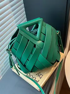 7-Piece Woven Triangle Handbag Set, Minimalist High-End Style, Hollow Design + Drawstring Closure, Fashionable Commuting & Shopping Bag, Casual Commuting Handbag