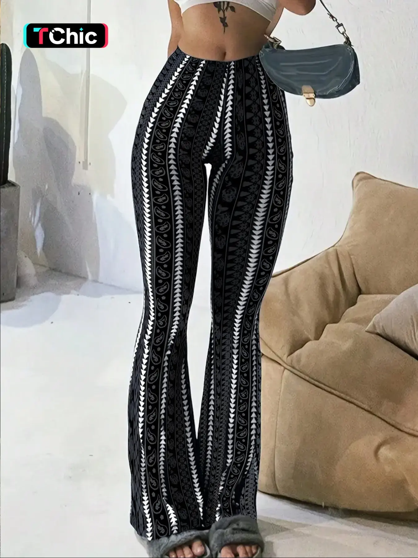 Women's Geometric Print Flare Leg Pants, Casual Comfy Bell Bottom Trousers for Daily Wear, Ladies Bottoms for All Seasons