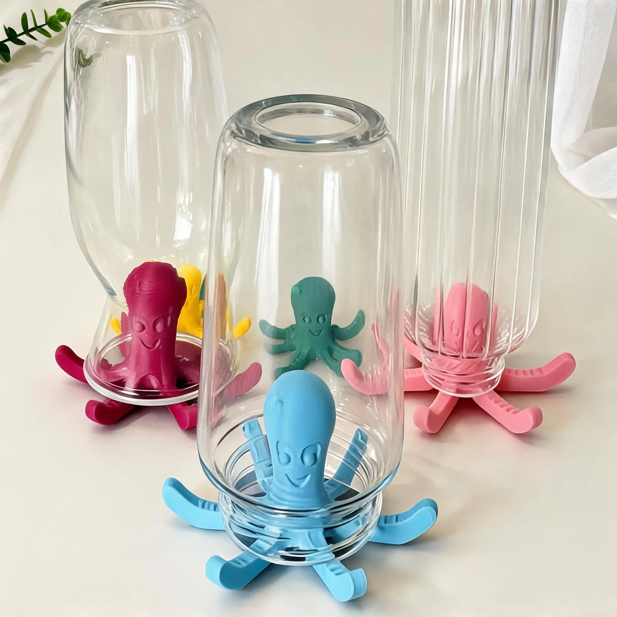 1pc Standalone Water Bottle Drying Rack with Rapid Ventilation System for Enhanced Drying Efficiency. Saves Counter Space, Widely Compatible with Various Water Bottles, Mugs, and Wine Glasses, Ideal for Kitchen, Office, and Travel Use, Portable