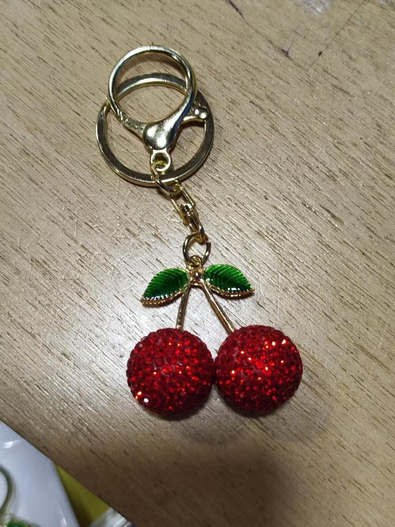 Cute Rhinestone Cherry Keychain with Red & Pink Glitter-Studded Cherry Pendant Women's Cherry Keyring Rhinestone Fruit Charms Trendy Cute Keychain Bag Keychain Backpack Handbag Bag Chain Accessory Jewelry Valentine's Day Gift Bling Bling Keychains