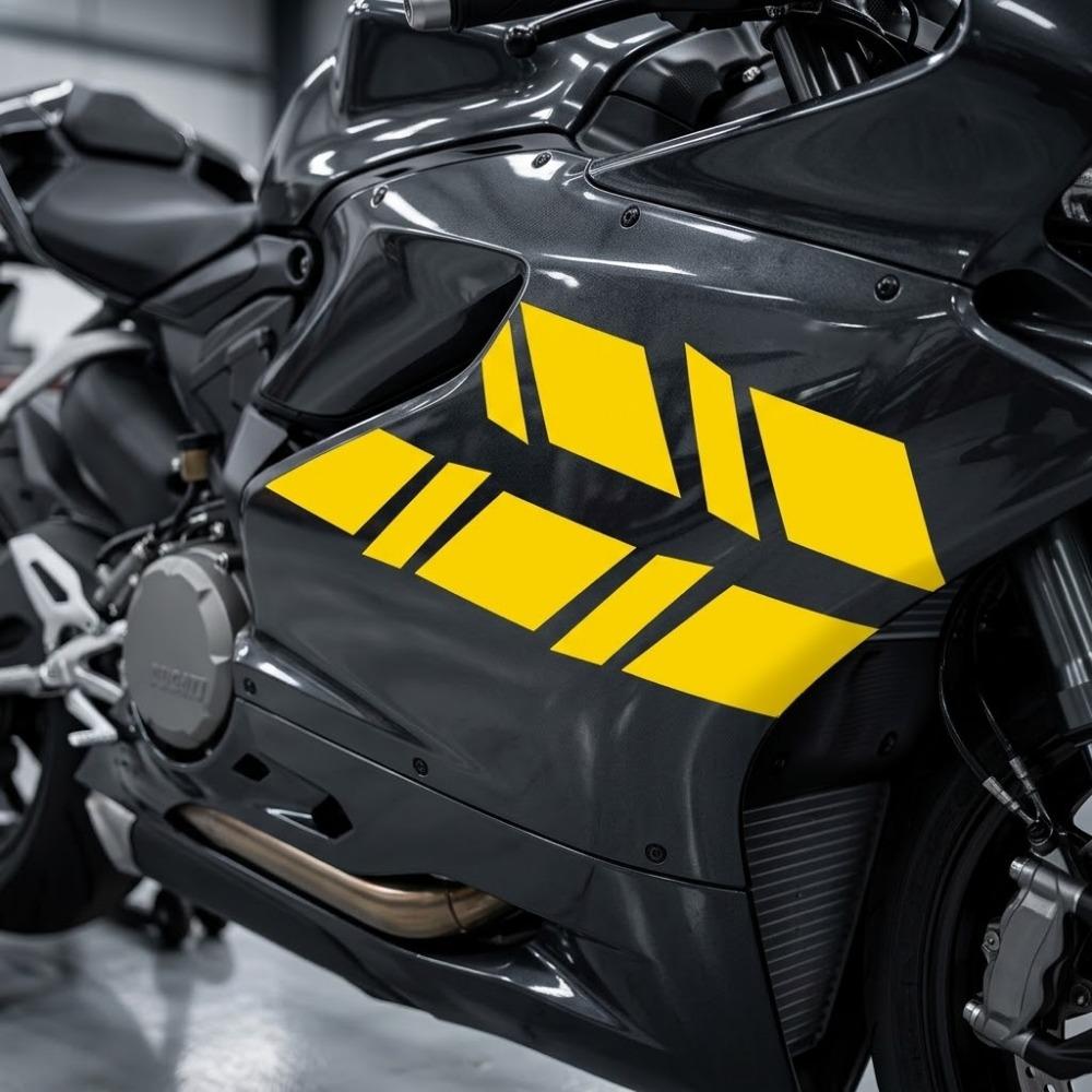 Glow in The Dark wheel Stripe Decals, High adhesive Waterproof anti-Scratch Rim Protector Tape, Easy install Reflective Safety Strips for Car SUV Truck Racing Rims