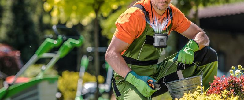 Lentorgi,Portable Fan,Clip Fan Rechargeable With stand,4 Speeds Strong Airflow Small Fan Waist,Weight reduction design,for Travel Camping Outdoor Jobsite,Camping Essentials-Black and Gray