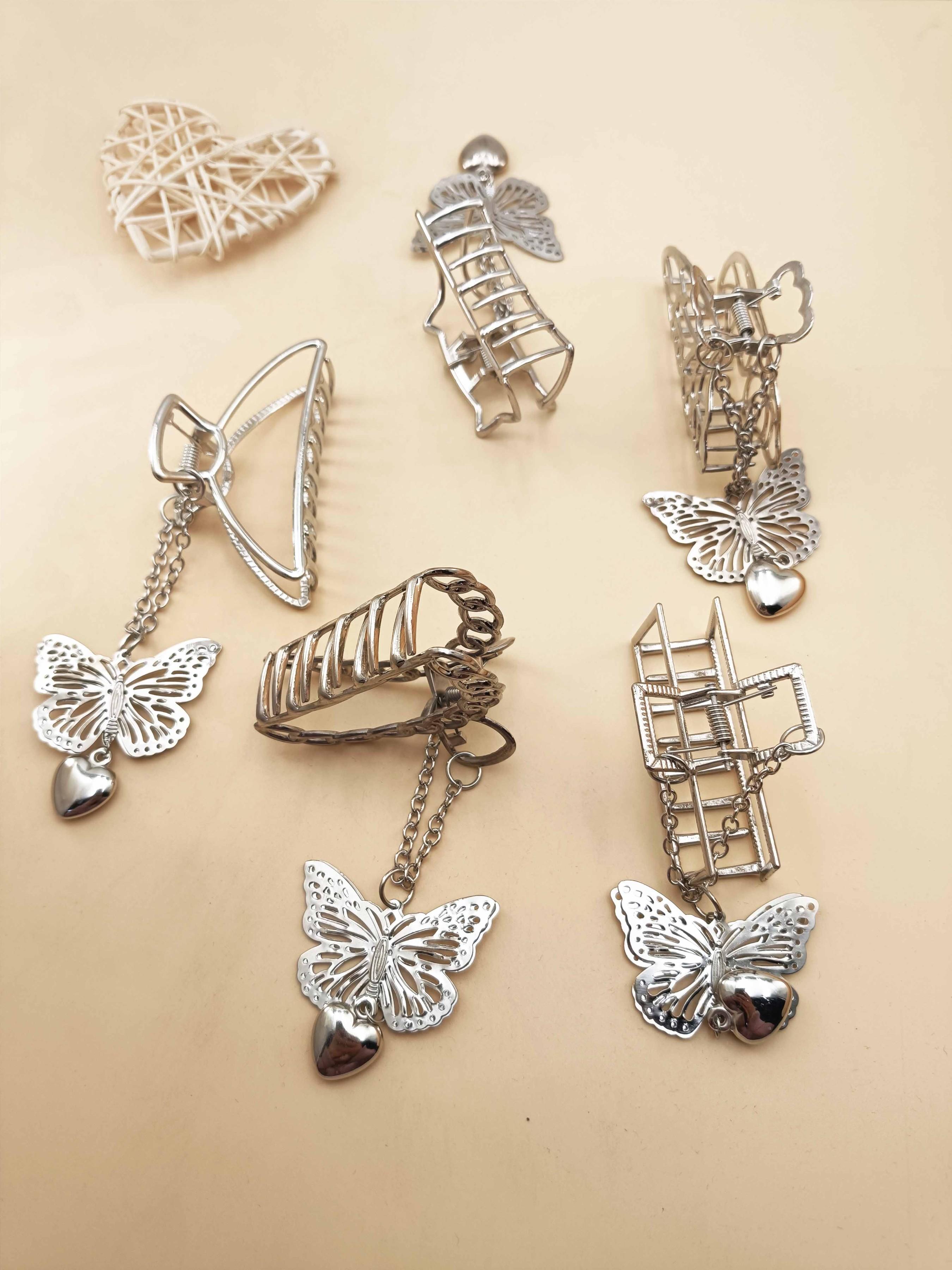 1PC Butterfly Heart Pendant Chain Metal Hair Clip, Elegant Hollow Design, Versatile Accessory for Travel and Beachwear, All Seasons