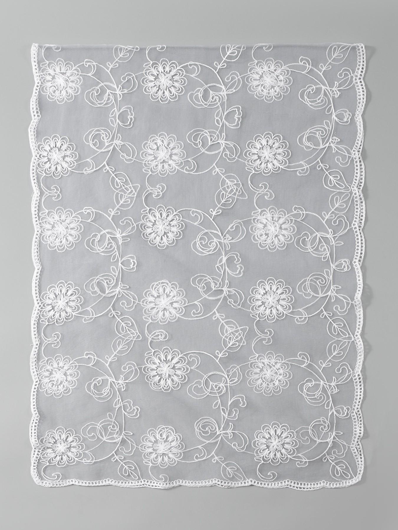 Breathable Floral Embroidered Hijab, Comfortable Summer Muslim Accessory, Lightweight Mesh Design, Ideal for Warm Weather