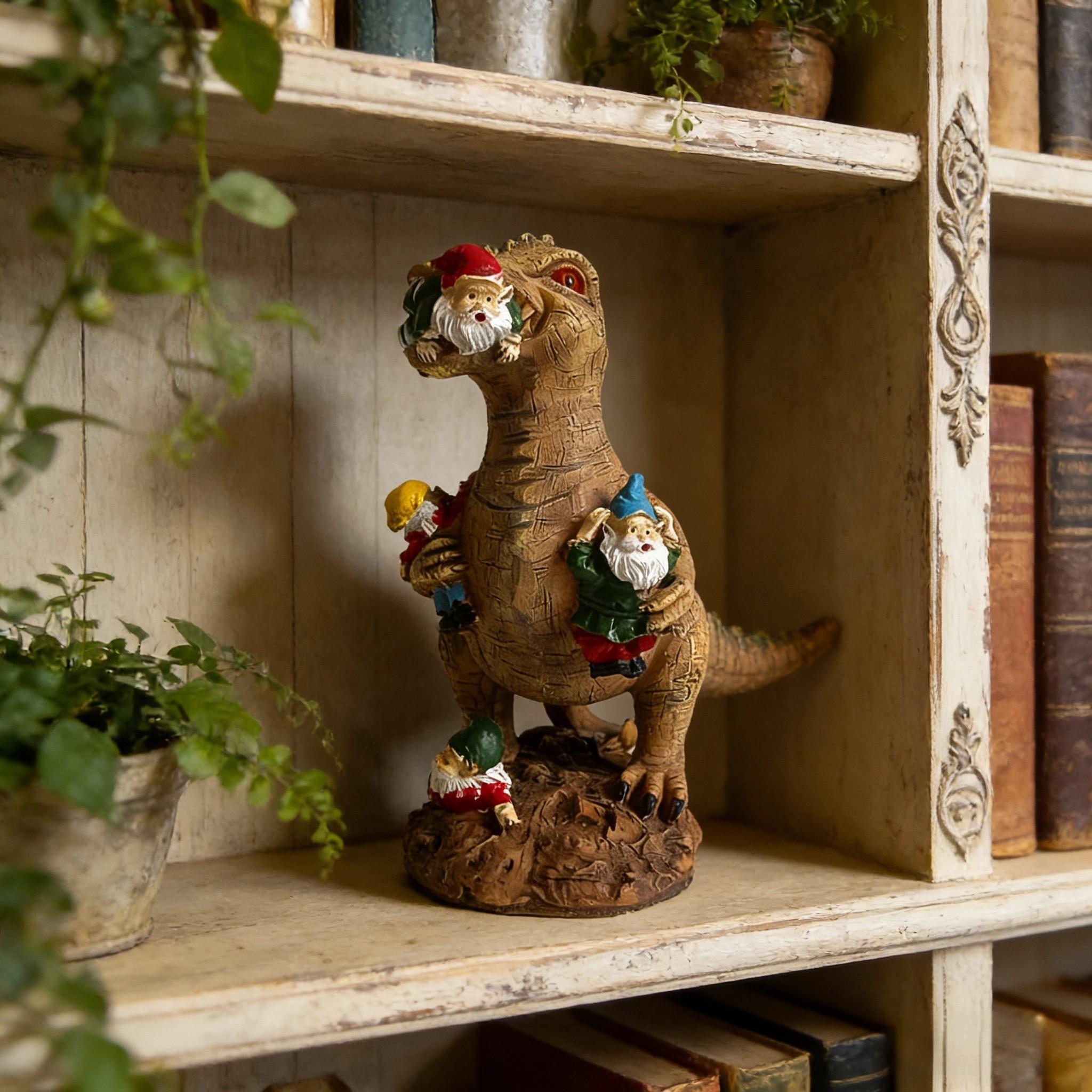 1pc Resin Dinosaur Gnome Ornament, Funny Prank Statue, Weird Gag Gift, Outdoor Garden & Home Decor, Funny Figurine Toy for April Fools’ Day, Mother’s Day, Father’s Day, Graduation