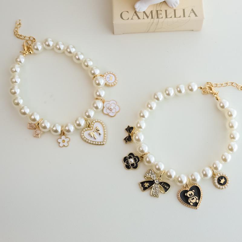 Pet Pearl Necklace Collar |   Vintage Luxury Bow & Camellia Pet Jewelry Pet Collar |   Pearl Necklace Collar for Cats & Dogs |   Vintage Luxury Bow |   Heart Charm |   Noiseless Design |   Camellia Decor  Wedding Birthday Party Photo Props |   Fashion Pet