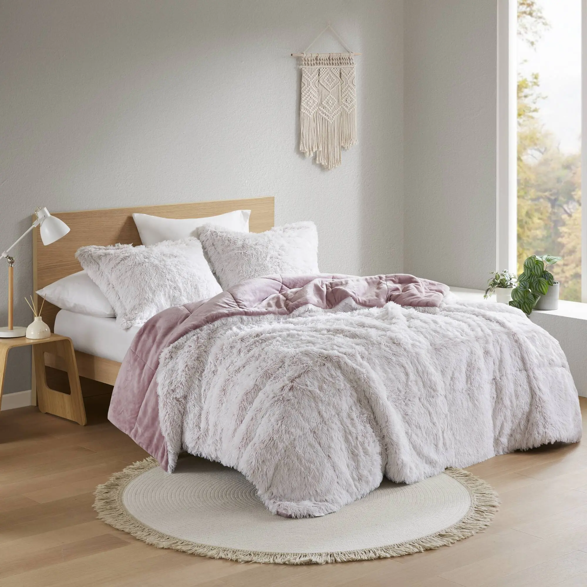 Nokaa 3 Piece Full/Queen Shaggy soft plush Comforter Mini Set Pink and White Plush Bedding Set Soft Fluffy Reversible Bedspread with 2 Pillow Shams for Bedroom Guest Room Dorm Cozy Warm Winter Blanket