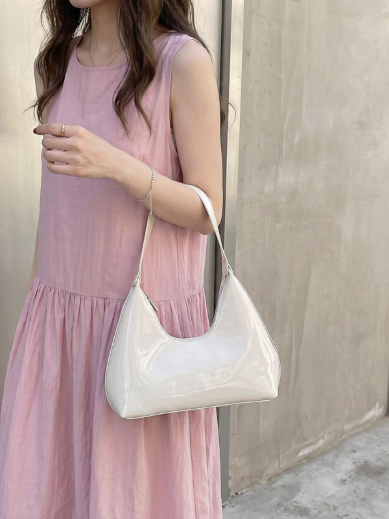 2026 New Fashionable Single Shoulder Bag, Chic Solid Color Retro Glossy Small Square Underarm Bag, Ideal for Commute, Travel, Parties, Shopping, Fashionable Bags