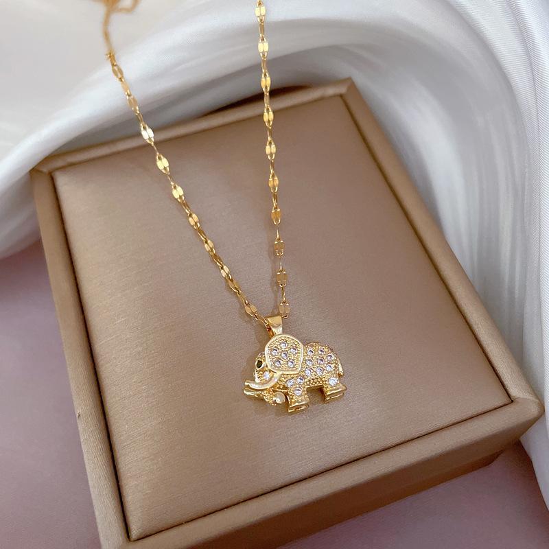 Unisex Vintage Animal Lucky Elephant-Shaped Pendant Necklace with Sparkling Cubic Zirconia - Durable Crystal Jewelry for Women/Men, Casual Daily/Evening Wear Anniversary Gift