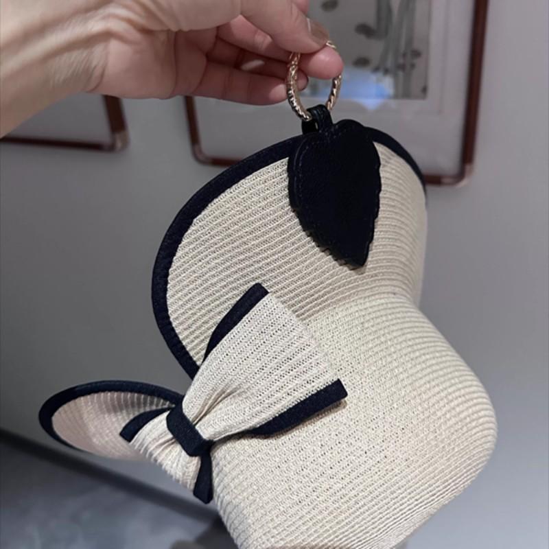 Magnetic Hat Clip Portable Travel Hat Holder, Anti-Loss Sun Hat Hook, Backpack Strap Attachment, Essential Gear for Hikers & Adventurers