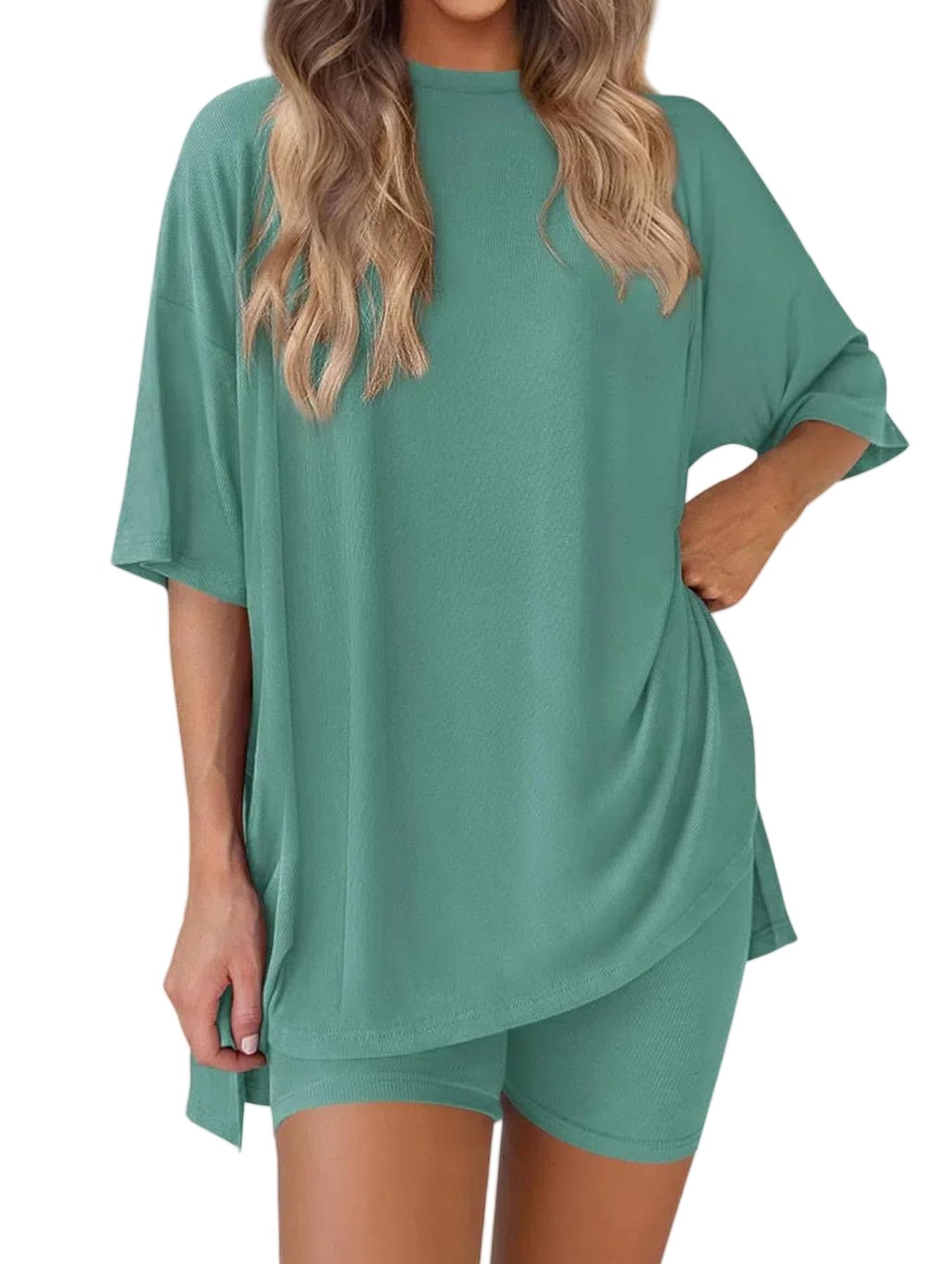 Women's solid color T-shirt and fitted shorts loungewear set, summer casual comfortable round-neck pajamas with pockets, loose fit, affordable women's sleepwear