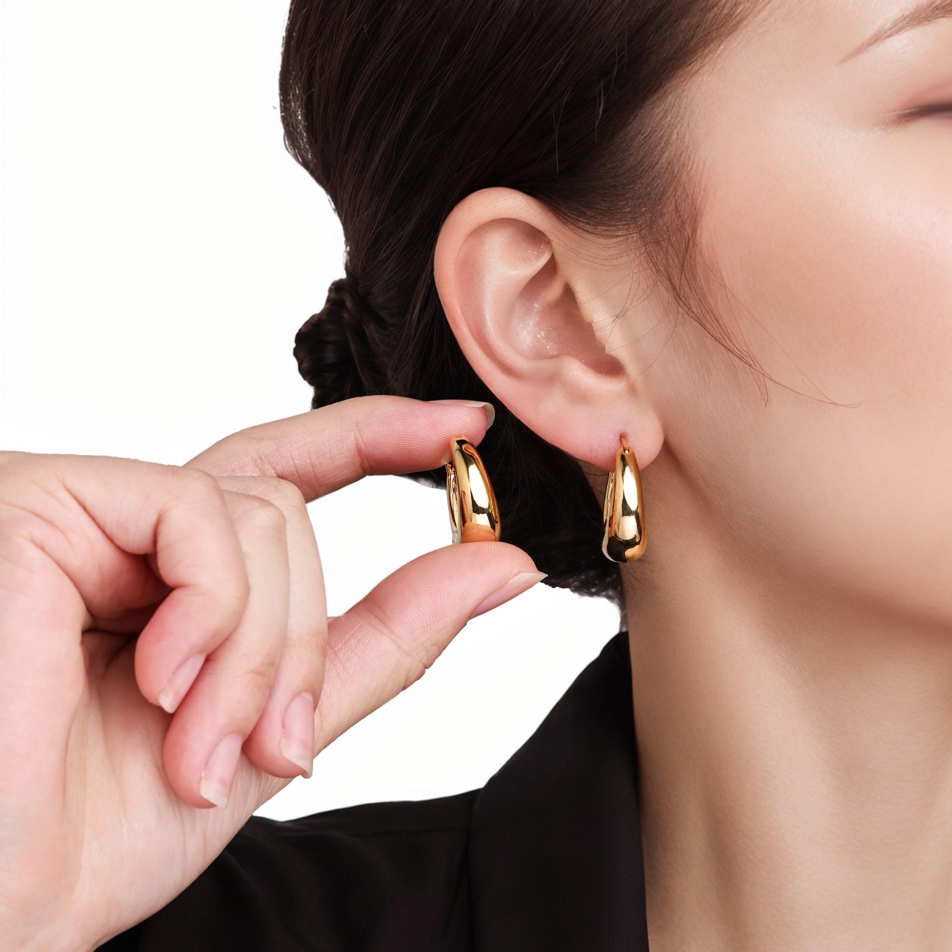 French Inspired Geometric Oval Plain Hoop Earrings Simple Elegant Ear Clips Basic Versatile Daily Wear & Holiday Gift for Women