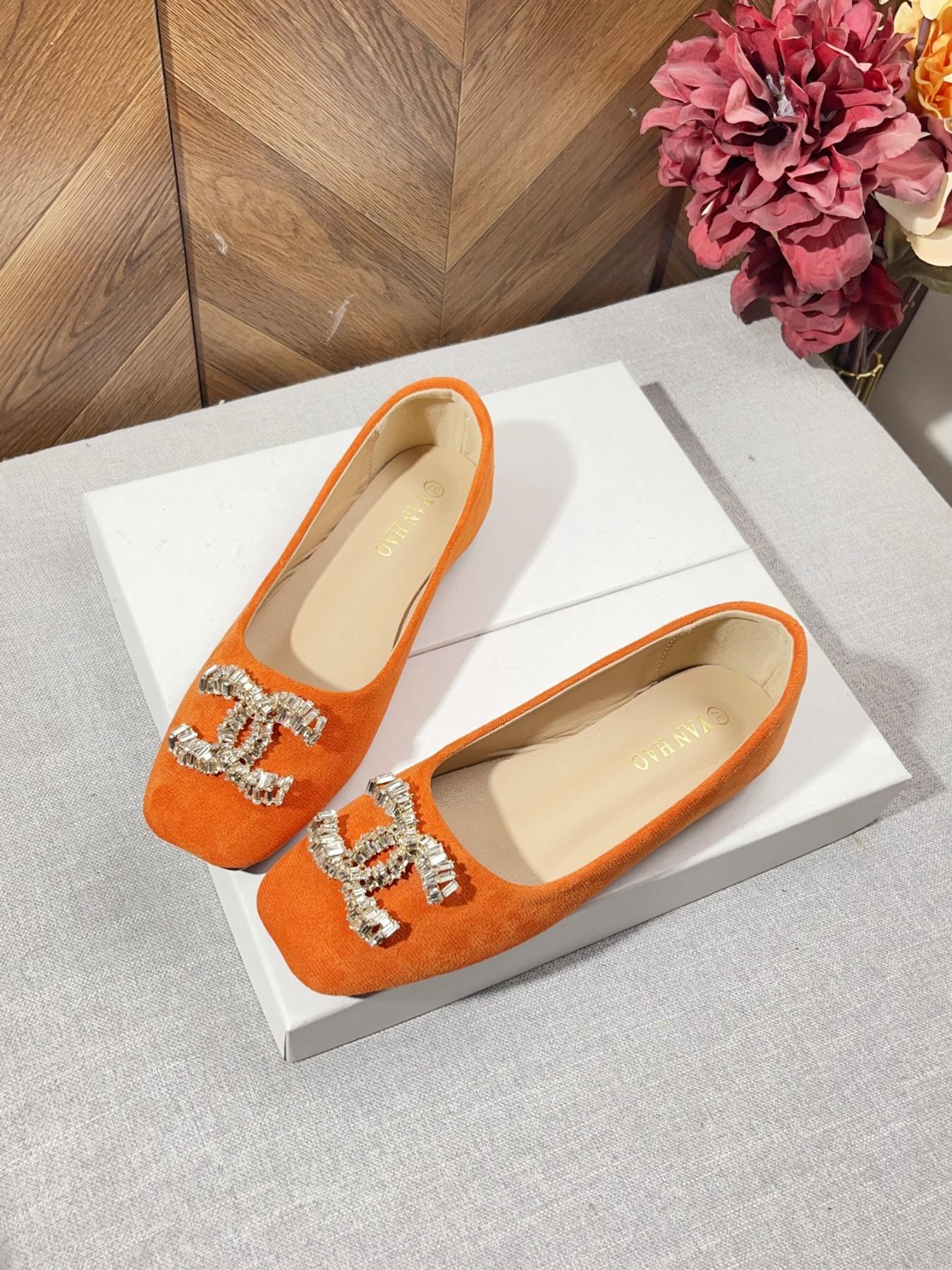 Luxury Rhinestone Double C Buckle, Soft Velvet Upper, Square Toe, Comfortable Flat Rubber Sole, Slip-On, Versatile Fashion Women's Shoes