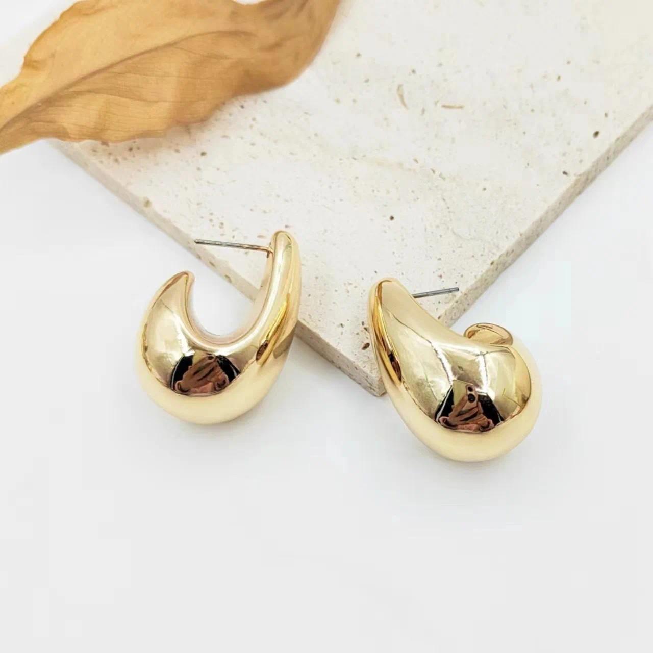 Small Water Droplets CCB Gold Color Smooth Stud Earrings for Women Exaggerate Punk Geometry Jewelry Accessories Girlfriend Gift