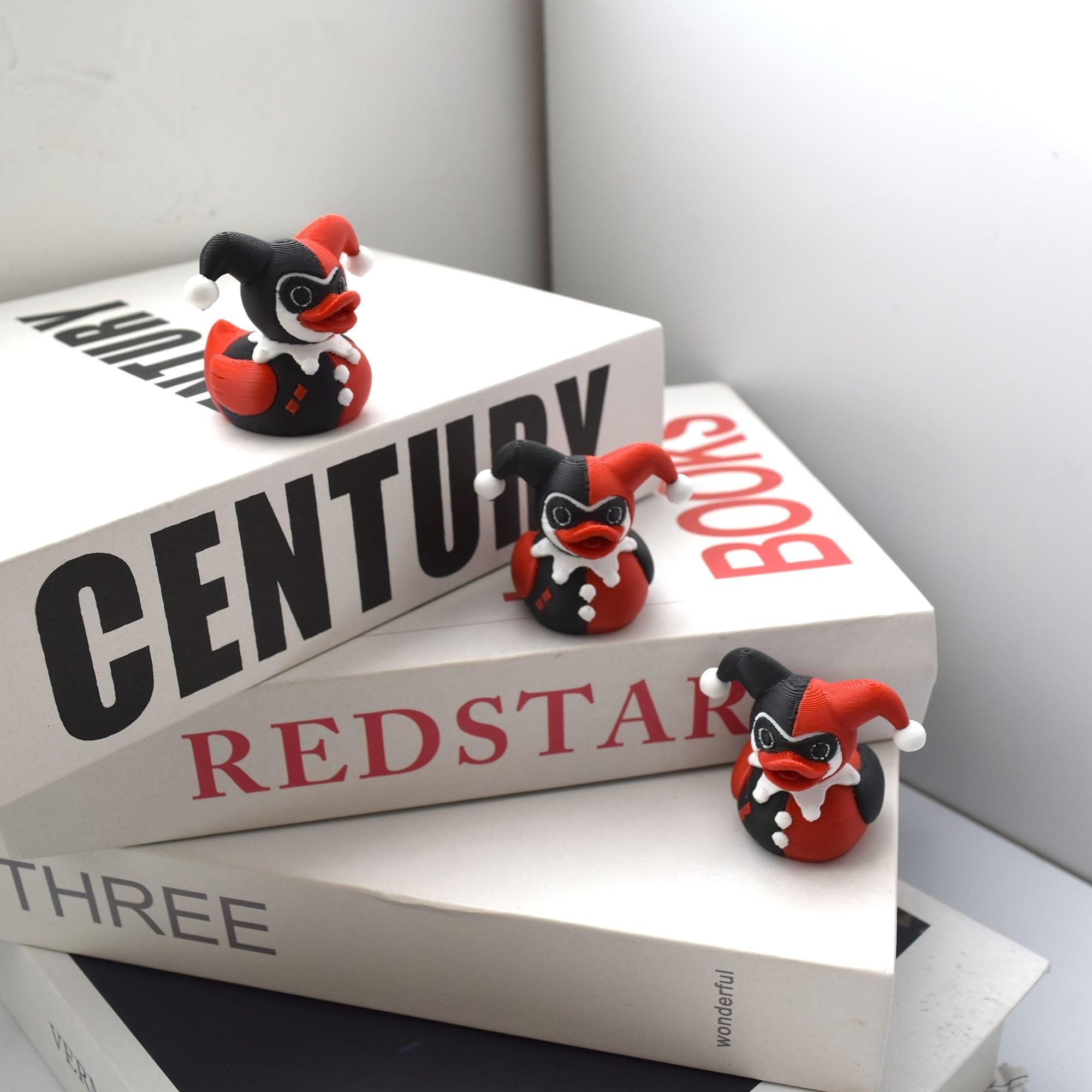 Cute Clown Duck Decorative Figurine, Fun Desk Ornament, Unique Gift for New Year & Valentine's Day, Collectible Item for Fans