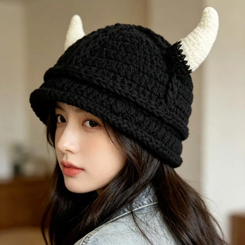 Street Style Prank Funny Pure Handmade Knit Headband, Unisex Men Women Autumn Winter Warm Ear Protection Cartoon Monster Horn Soft Knitted Hat, Novelty Casual Daily Outdoor Thermal Headwear