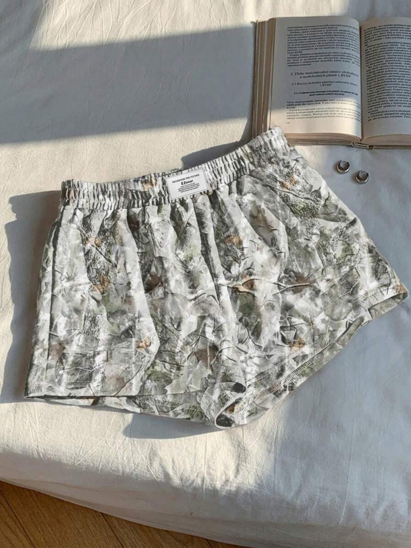 Women's Casual Camouflage Branch Print Loose-Fit Shorts, Lightweight Summer Pants for Women, Perfect for Daily Wear & Outdoor Activities
