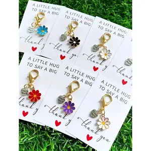7pcs Metal Daisy Keychain With Thank You Card, Lovely Floral Charm In Fantasy Theme, Sweet Gratitude Souvenir, Stylish Bag Decoration For Christmas, Valentine’s Day And Daily Use