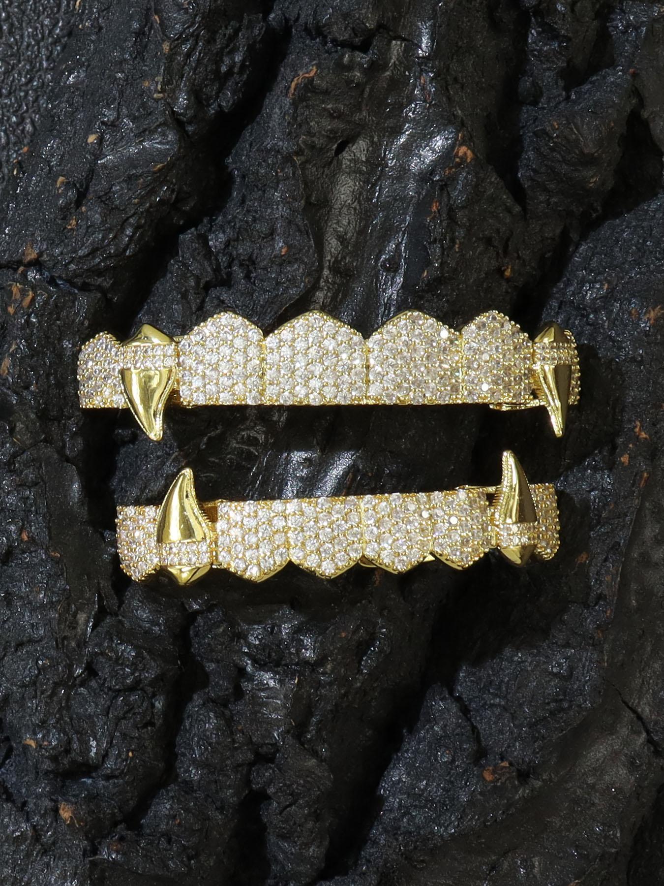 Hip-Hop Fashion Sharp Tooth Tiger Tooth Copper Micro-Set Zircon Decorative Shiny Stage Props, Nightclub Party Jewelry, Halloween Gift