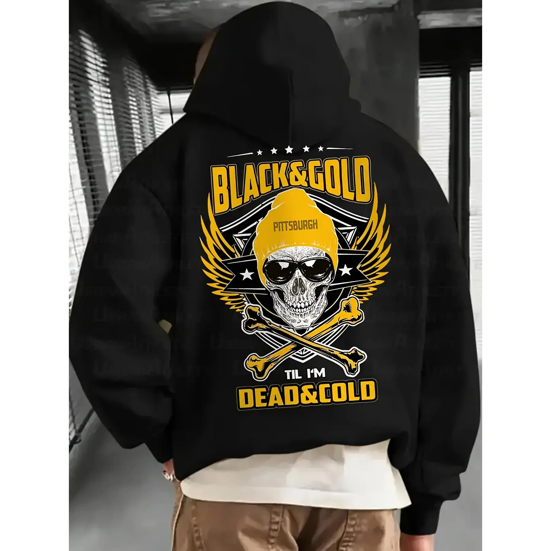 Men's Pittsburgh Football Graphic Hoodie|  Cotton Warm Pullover, Black and Golden Team Colors, with Bold Pittsburgh Lettering and Skull and Crossbones Design, Soft, Warm, Casual Winter Wear, Suitable for Fans, Comfortable Casual Wear