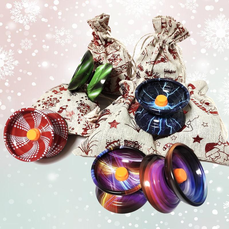 1 Pcs of Christmas reactive metal yo yo with Christmas pattern packaging bag, detachable DIY yo yo, dazzling and long-lasting speed, more suitable for beginners to operate, ideal gift for Christmas.