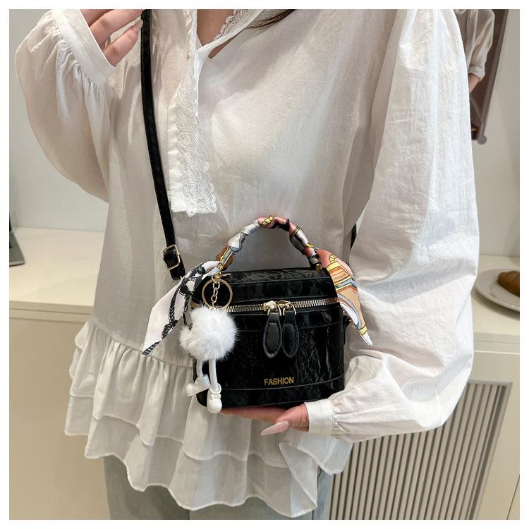 Womens Square Crossbody Shoulder Bag Korean Style Adjustable Plain Purse Cute Lightweight Athletic Small Everyday Casual Messenger Shopping Travel