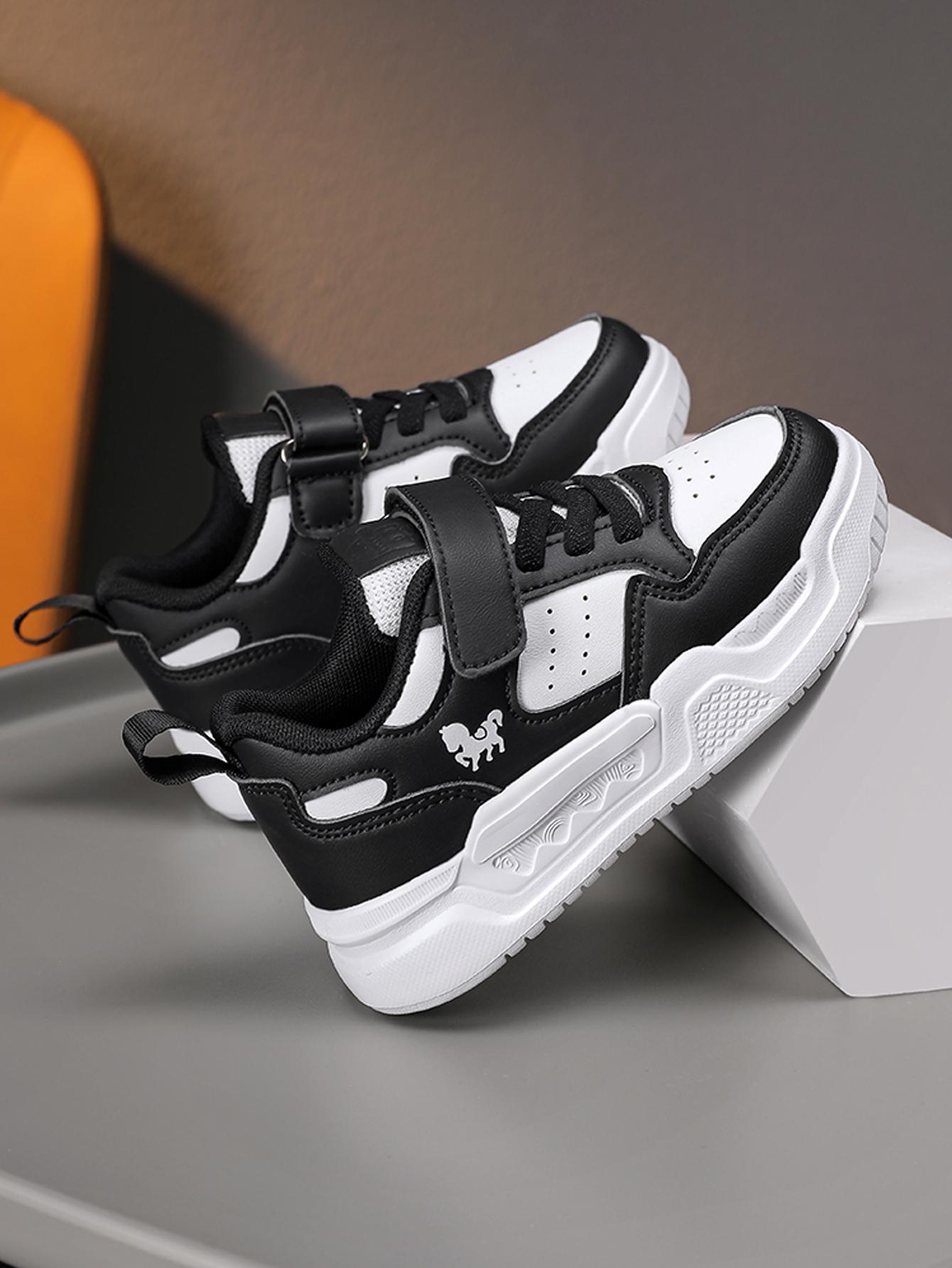 Fashionable Adjustable Low-Top Sneakers, Comfortable Lightweight Sports Shoes for Kids, PU Leather School Running Shoes, Trendy Trainers