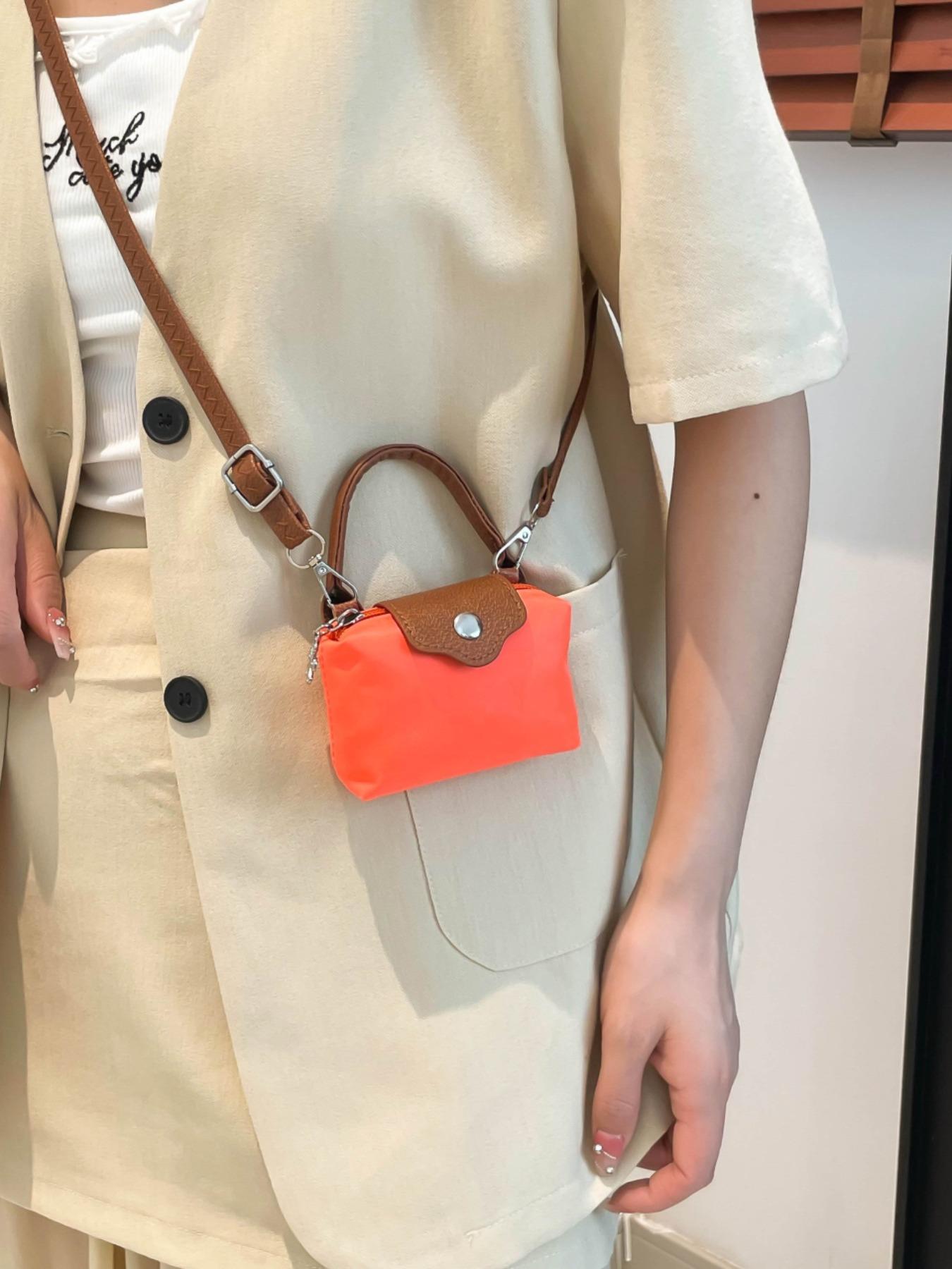 Women's Mini Crossbody Bag with Detachable Shoulder Strap, Zipper Closure, Decorative Purse, Flap Crossbody Purse, Christmas Gift for Young Girls, Lightweight Crossbody Bag