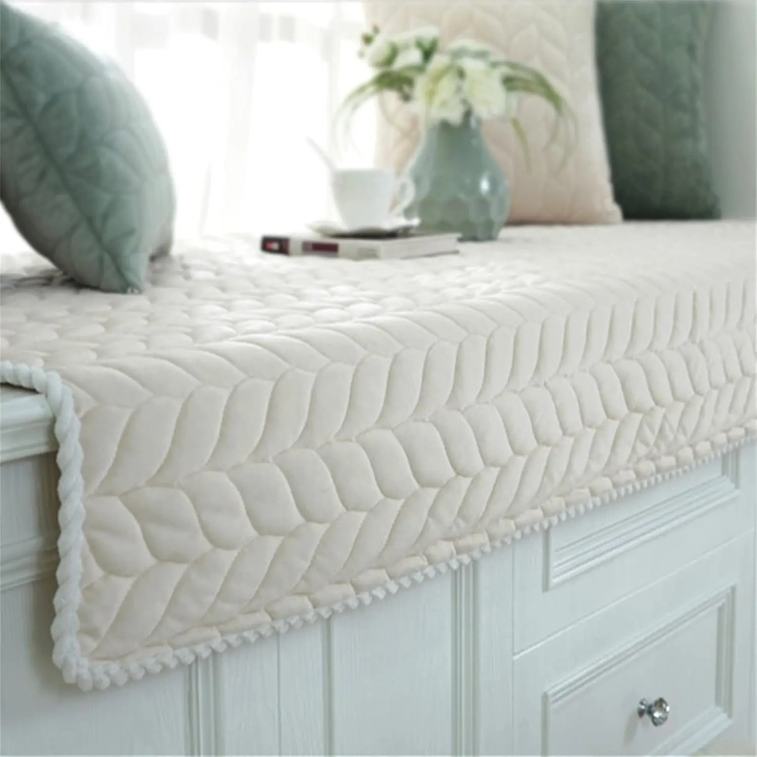 Thick Plush Bay Window Mat Non-Slip   Bay Window Cushion Pad, 70 x 150cm Modern Windowsill Bench Seat Cushion for Indoor Tatami Sofa Decor  Bedroom Living Room