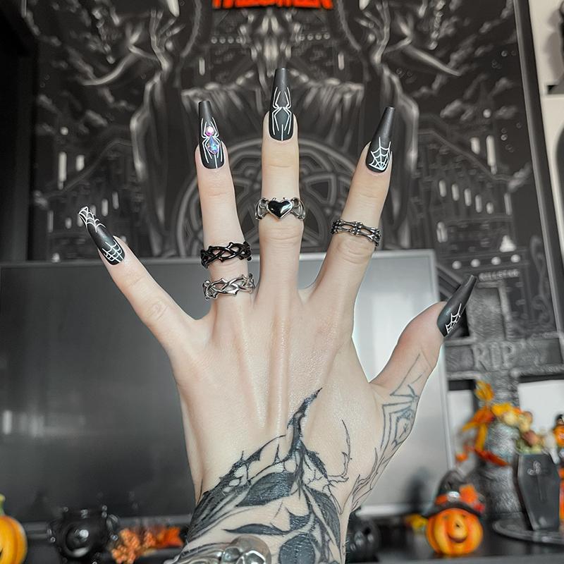 GTHIC Thorn Vine Braided Stainless Steel Gothic Ring for Men and Women Mother's Day Gift Jewelry