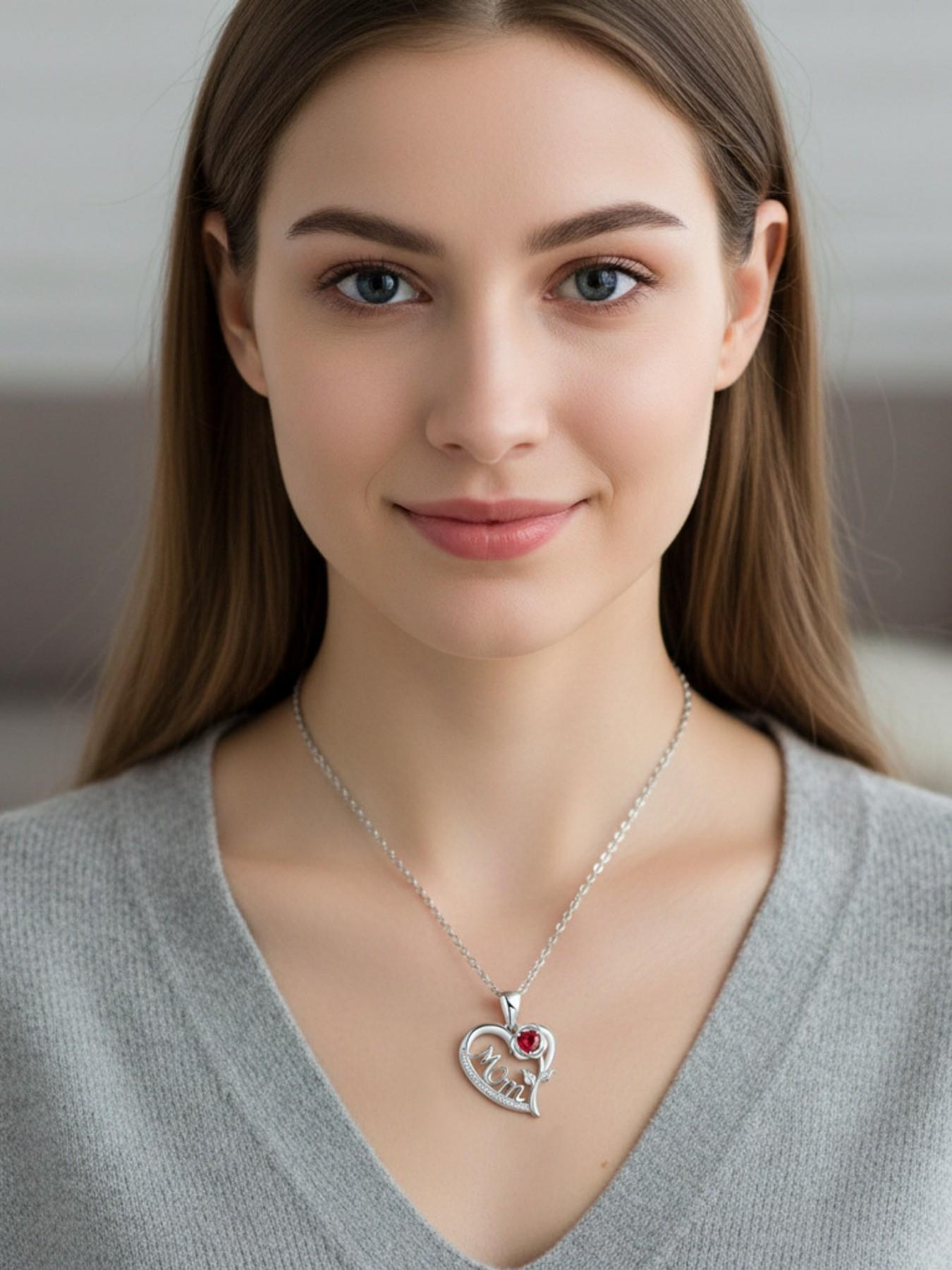 Soft Heart Rose Imprint Premium heart-shaped MOM rose necklace, niche & sparkling, skin-brightening pendant.Paired with a preserved rose & teddy bear jewelry gift box.Ideal mysterious gift for birthdays, Valentine’s Day, Mother’s Day and Christmas.