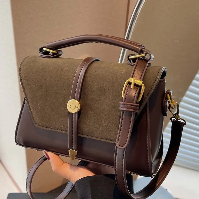 Niche design retro texture brown tone contrast stitching small Flap square bag, shoulder handbag small square bag, metal buckle shoulder crossbody bag, Everyday crossbody bag, Fashion crossbody bag, for daily travel, shopping #GLOBAL PICKS