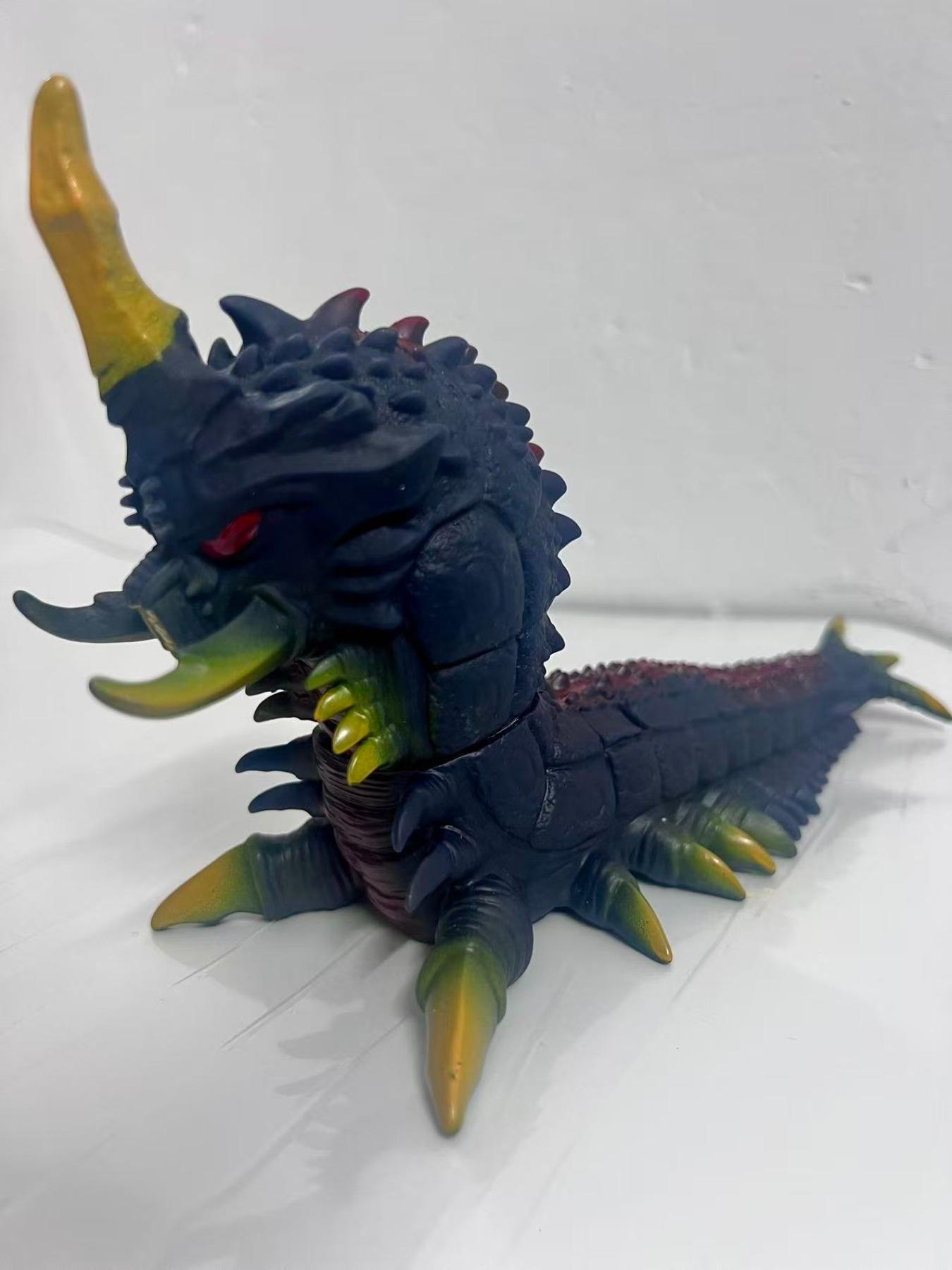 Mutant Bug Multi-Legged Decorative Figurine, Adjustable Head Home Decoration, Hobby Collection Item, Perfect Birthday Gift