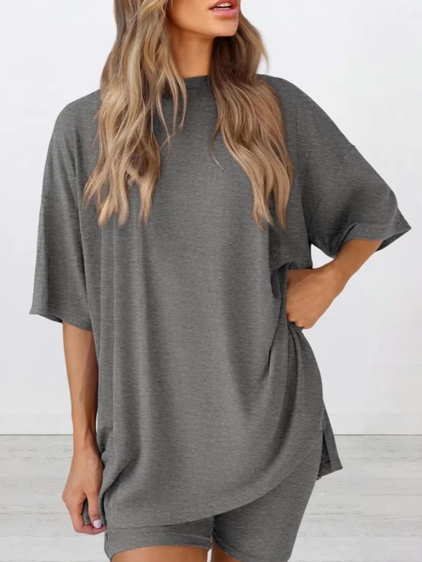 Women's Solid Color T-Shirt and Tight Shorts Lounge Set, Leisure Wear Top, Casual Comfortable Round Neck Sleepwear for Summer, Features Pockets and Suitable for Outdoor Wear