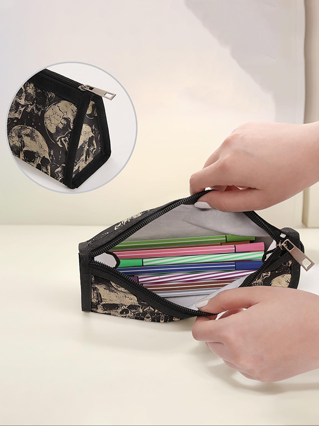 Skull Pattern Triangle Pencil Case, Portable Multi-Functional Stationery Storage Bag, Zipper Design, Unisex, All Seasons, Art Supplies