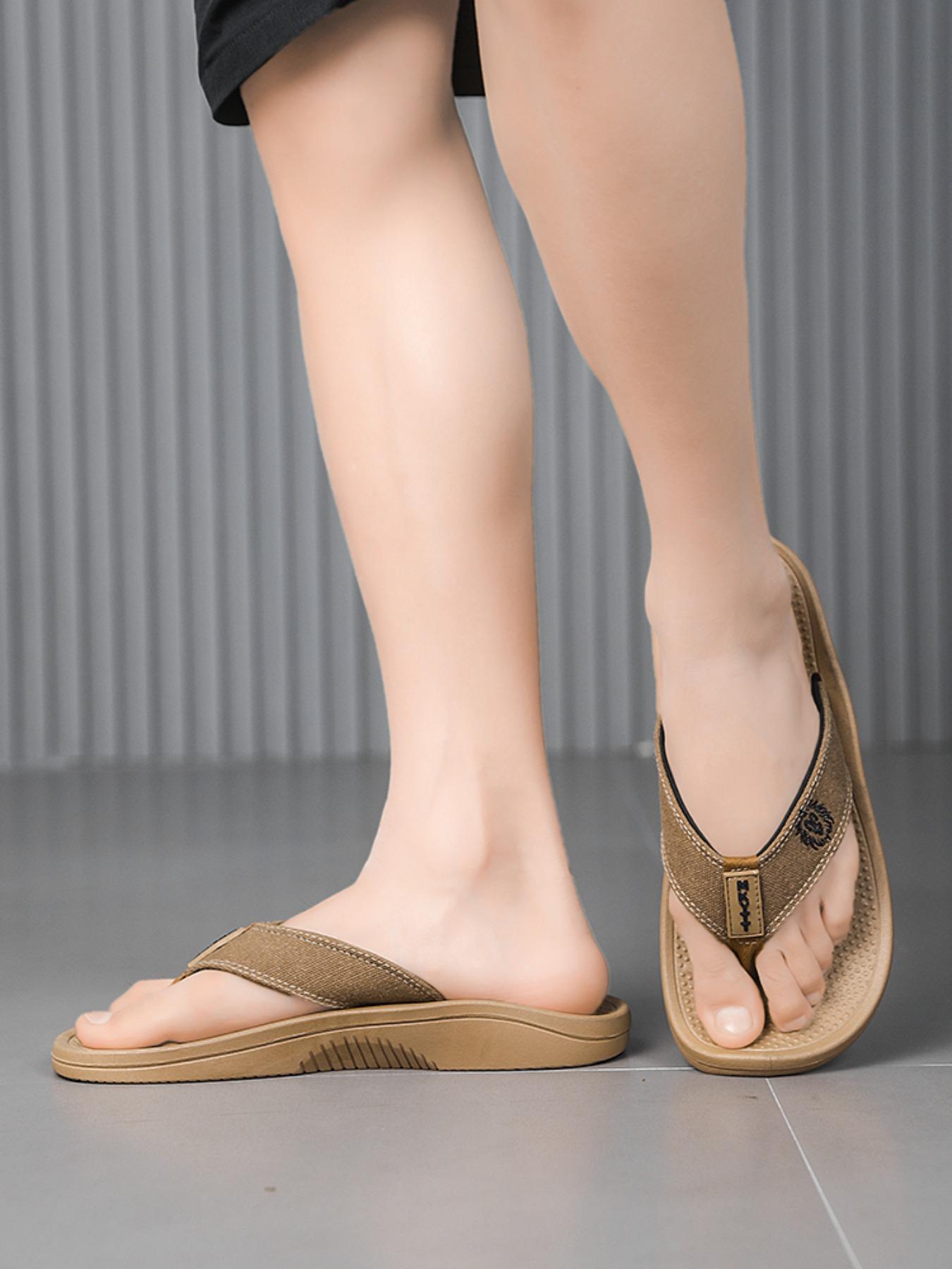 New Summer Trendy Flip‑Flops for Young Men, Non‑Slip, Soft‑Sole, Wear‑Resistant, Breathable, Versatile and Lightweight Sandals for Outdoor Activities, Fashionable Breathable Sandals